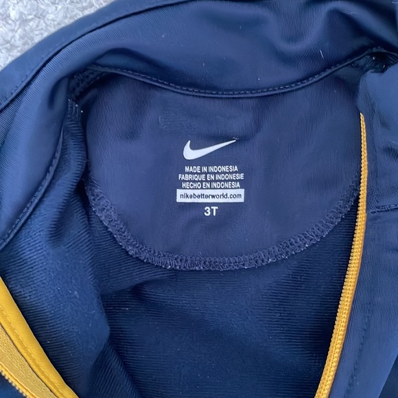 Nike Zip Up - Picture 3 of 3